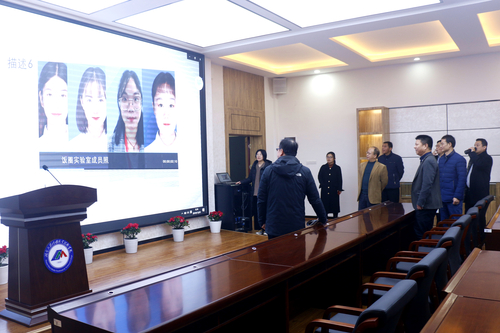 评审专家一行现场考察孵化基地