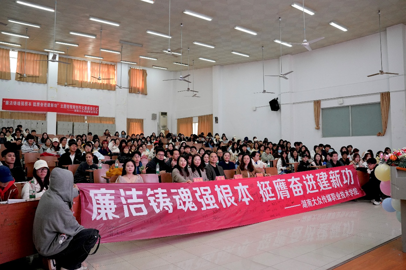 图片12 图片12