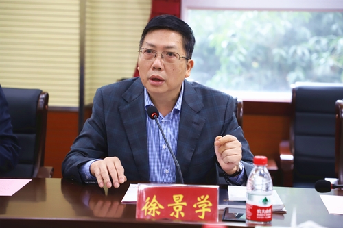 湖南大众传媒职业技术学院副校长徐景学主持