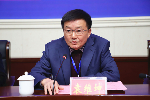 赛点主任、湖南大众传媒职院党委书记袁维坤作赛事组织工作总结